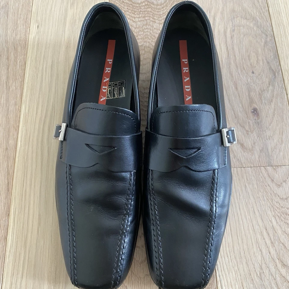 Mocasín de cuero Prada talla 37,5 EE. UU. 7,5 negro plateado hebilla Foto 3 de 4