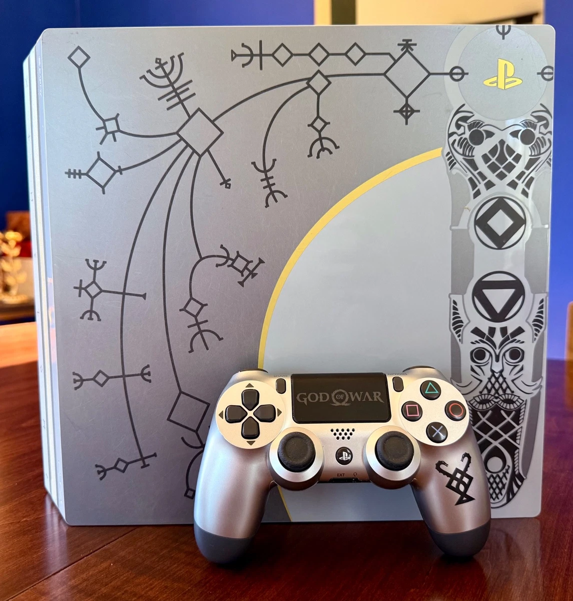 Preços baixos em Sony PlayStation 4 Pro Prata Consoles de