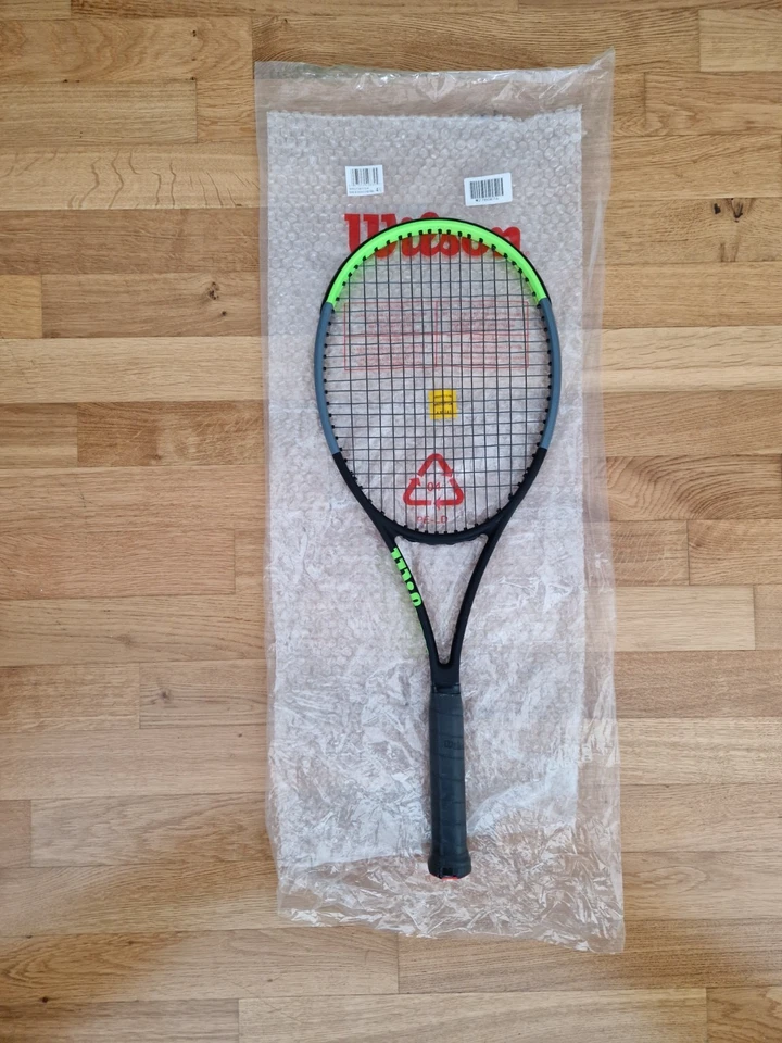 Wilson Blade 98 V7 16x19 L4 Besaitet wenig Gebrauchsspuren - Bild 4 von 4