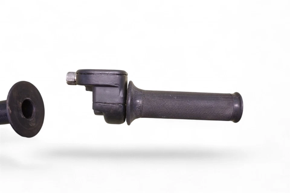 Ducati 750 GT 750GT DM750 1975 Super Sport bisel DM Desmo acelerador  Foto 2 de 4