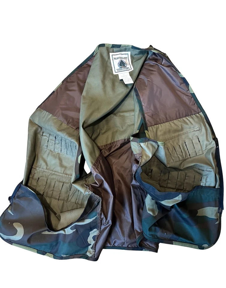 Northwest Territory Hunting Vest Camouflage Game Pocket Plus 6 Pockets Sz Large - Image 4 of 4