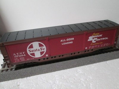 Bachmann 18102 gedeckter Güterwagen HO
