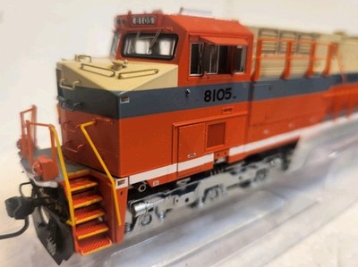 Broadway Limited Imports 2818 HO GE ES44ac NS Heritage #8105 Interstate With P3