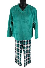 Cuddl Duds Cozy Sherpa Top and Jersey Pants Pajama Set Green Buff