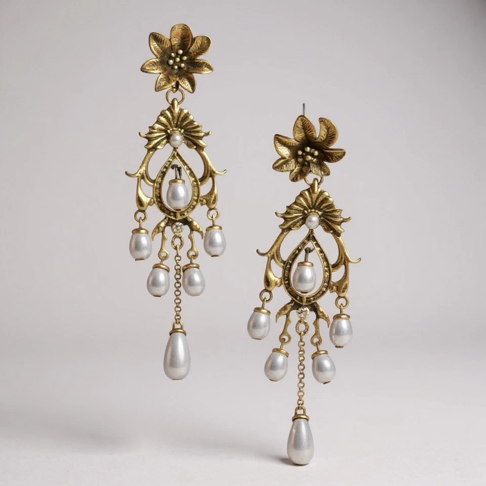 Pendientes Anthropologie Flor Perla Cadena Borla Oro Corte De Colección Declaración Tachuela Foto 4 de 4