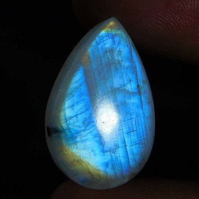 Großhandel 23,00 Cts. Natürlicher seltener weißer Regenbogen Mondstein Birne ...
