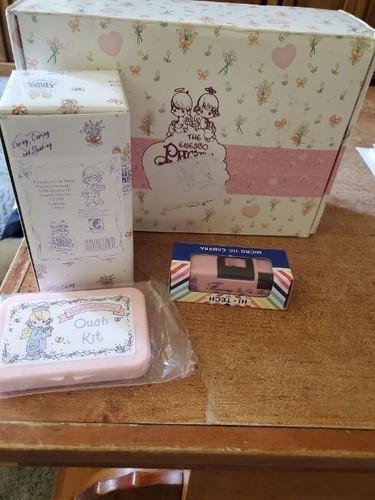 Precious Moments Focusing In On Those Precious Moments Collectors Box - Picture 3 of 4