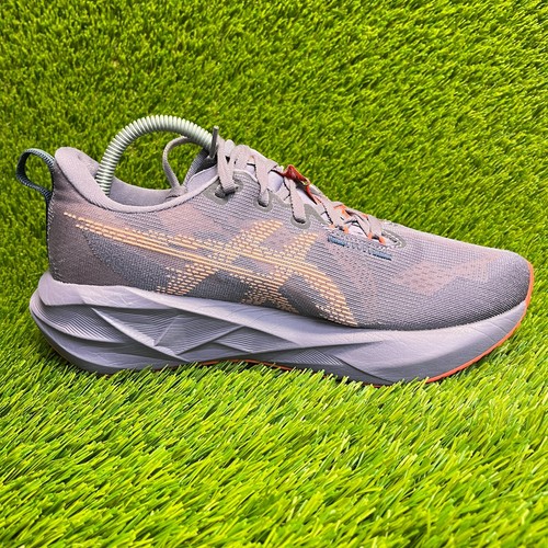 Zapatillas deportivas para correr Asics Novablast 5 para mujer talla 8,5 púrpura naranja - Imagen 4 de 10