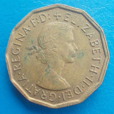 Great Britain 3 Three Pence 1965 KM 900
