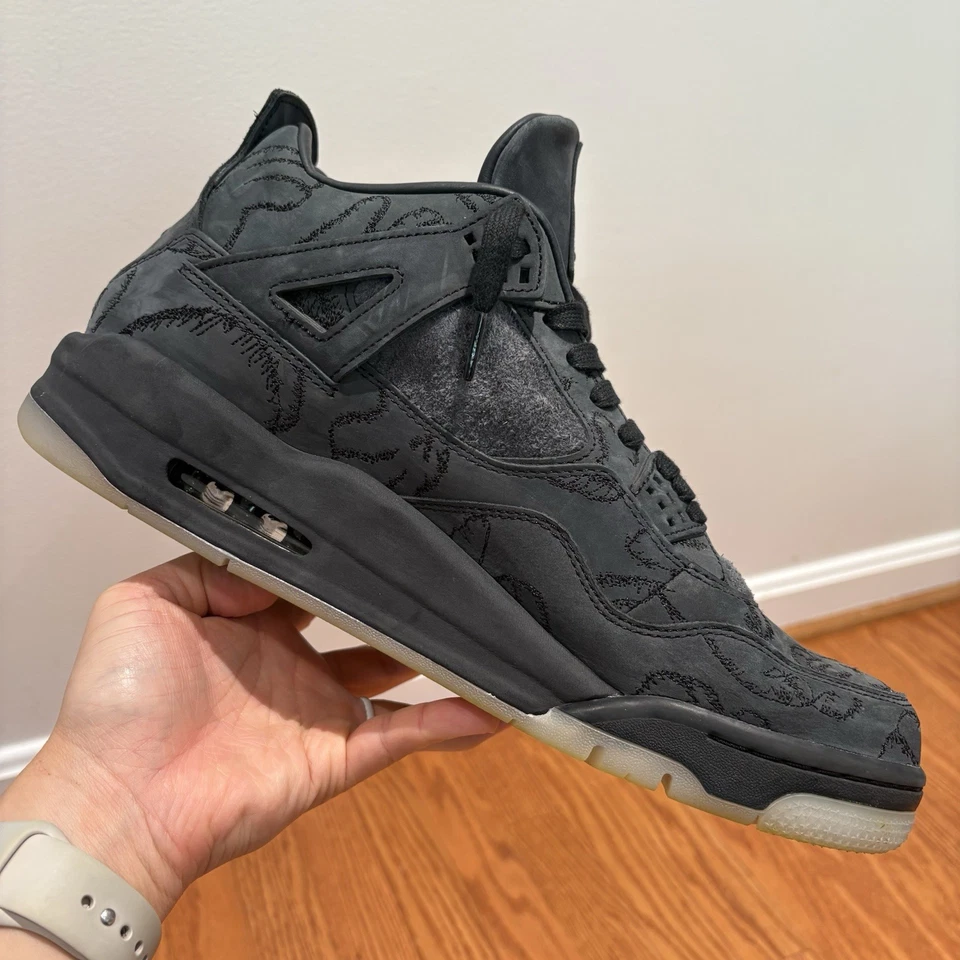 Jordan 4 Retro x KAWS Negro 2017 Hombre’s Talla 13 930155-001 Foto 4 de 4