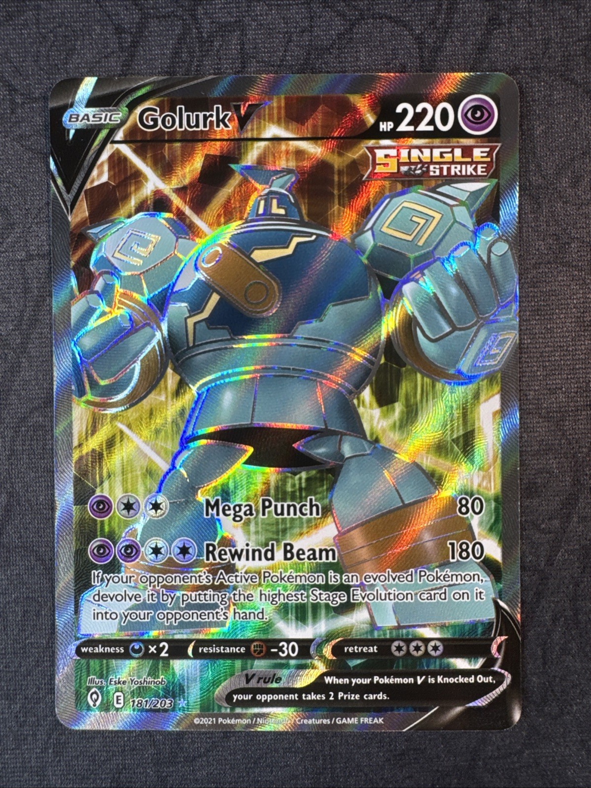 Golurk V (Full Art) 181/203 SWSH07: Evolving Skies Holo Pokemon