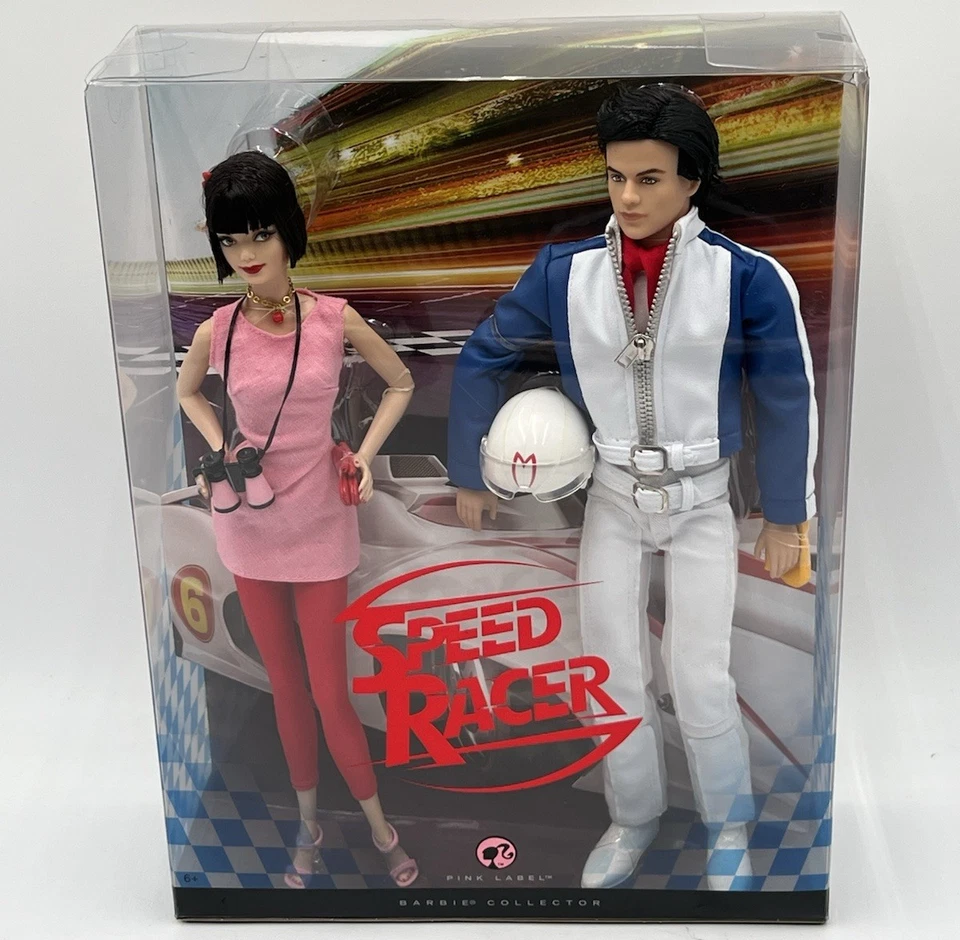 Juego de regalo de muñeca Speed Racer y Trixie 2008 Mattel Barbie etiqueta rosa NRFB nuevo sellado Foto 2 de 4