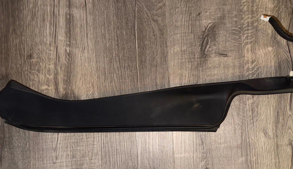 Sensor de puerta levadiza eléctrica Subaru Forester Passeneger 2019-2021 OEM 63370SJ000 Foto 3 de 4