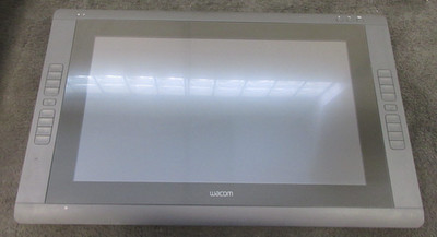 Wacom Cintiq 22HD 21.5'' Creative Pen Display Stand And Cables - DTK-2200/K