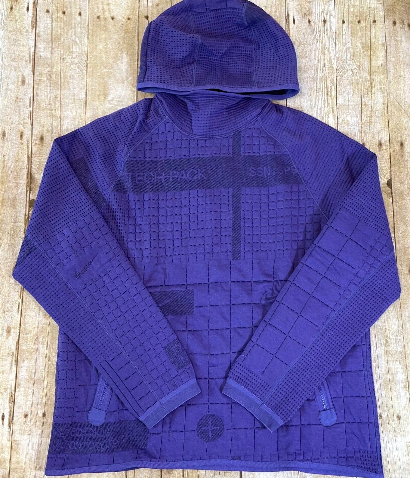 Nike Therma-Fit Tech Pack Men's Hoodie DM5522-579 Purple SIZE Medium NEW