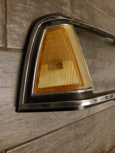 1987-1990 Oldsmobile 98 Ninety Eight Pass Right Headlight Bezel Trim Turn Signal - Picture 5 of 9