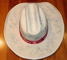 1972 Calgary World Figure Skating Championship Hats Multi Signed Dorothy Hamill 