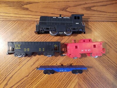 Marx Freight Train Set with #588 New York Central Switcher Locomotive Runs well