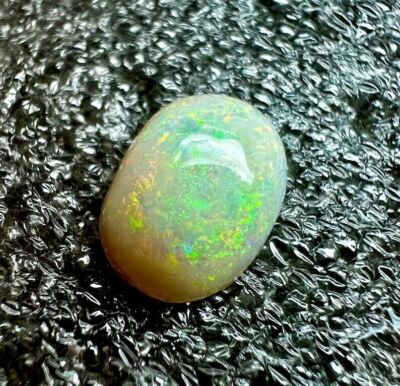 2.42 Karat Natürlich Multi Feuer Australian Opal Oval Cabochonschliff Lose