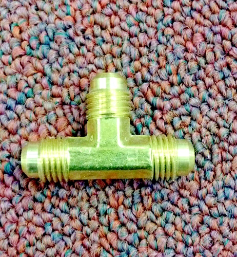 Flare Fitting TEE 1/4 x 1/4 x 1/4 Brass 45 deg. flares, Mueller # W29-1