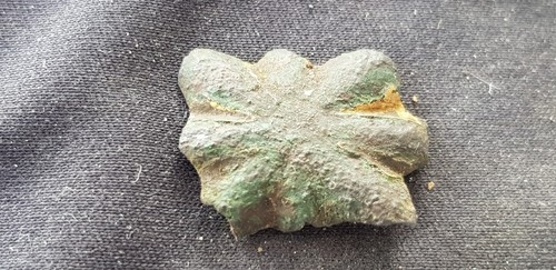 Exquisite rare little Post Medieval flower mount. Please read description. L101a