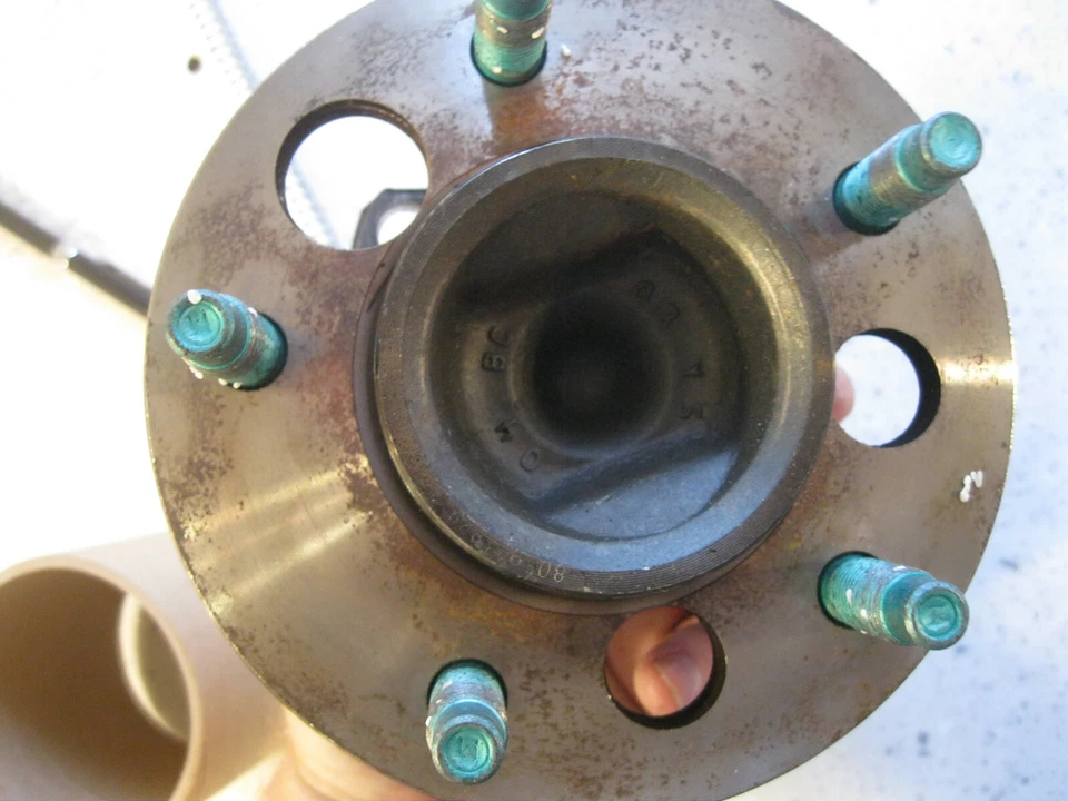 Wheel Bearing and Hub Assembly Rear ACDelco GM Original Equipment 20-27 7470609 Foto 2 de 4