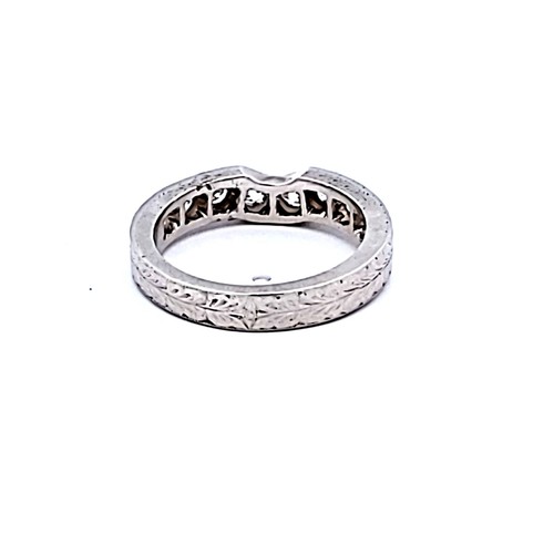0.90 Carat Round Brilliant I VS1 Diamond White Platinum Band Ring - Picture 5 of 7