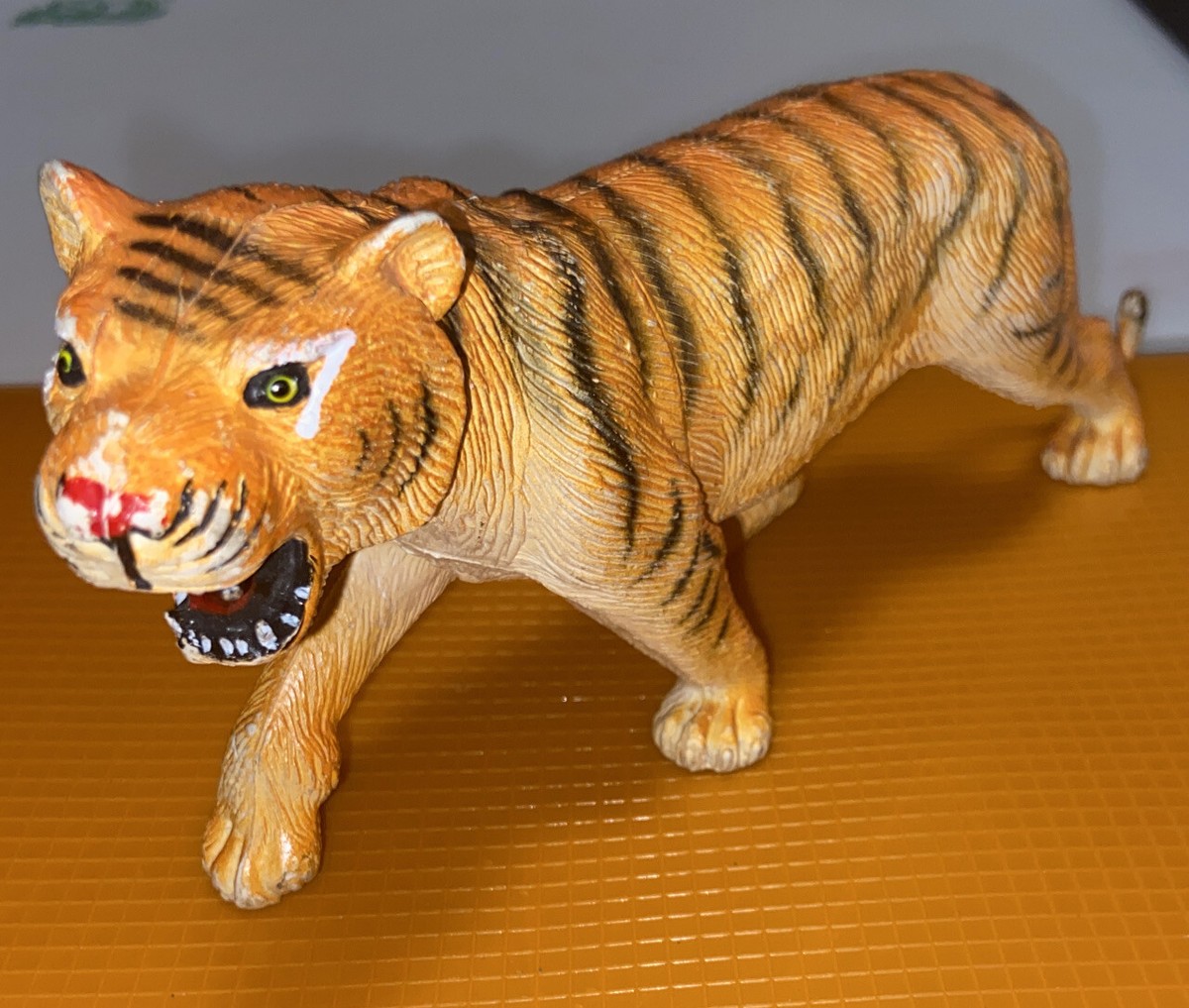 1987 MADE IN USA TIGER STRIPE PRODUCTS