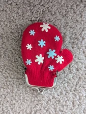 Mitten Coin Pouch Change Purse Red with white And Blue Snowflakes 4.5 x 3"