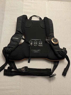 Woojer Edge Haptic Gaming Vest VR Feedback Audio Straps Music Movies Black NICE