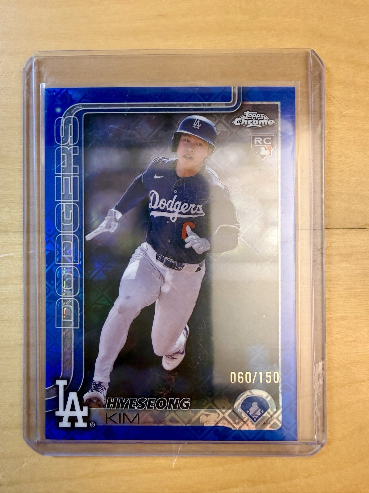 2025 Topps Chrome - Hyeseong Kim #152 Blue Refractor /150 (RC) Logofractor