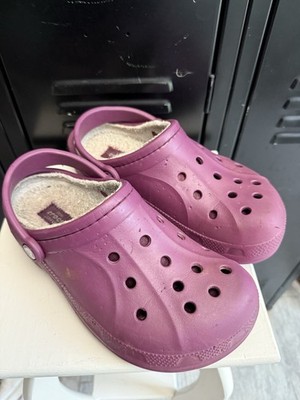Crocs Fleece Lined Size W8 M6 Slip On Clog Plum Color