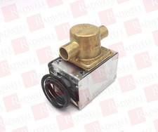 HONEYWELL V8043A-1011 / V8043A1011 (NEW IN BOX)