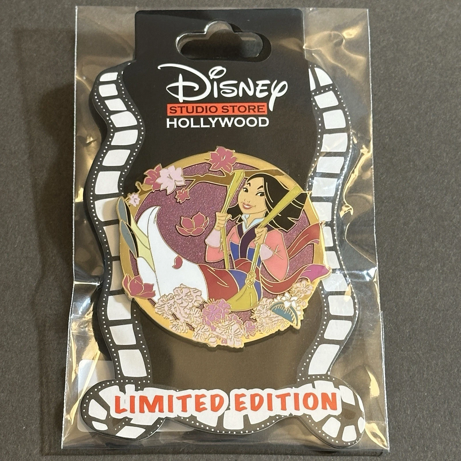 DSSH Princess Spring Swings Mulan LE 400 Disney Pin