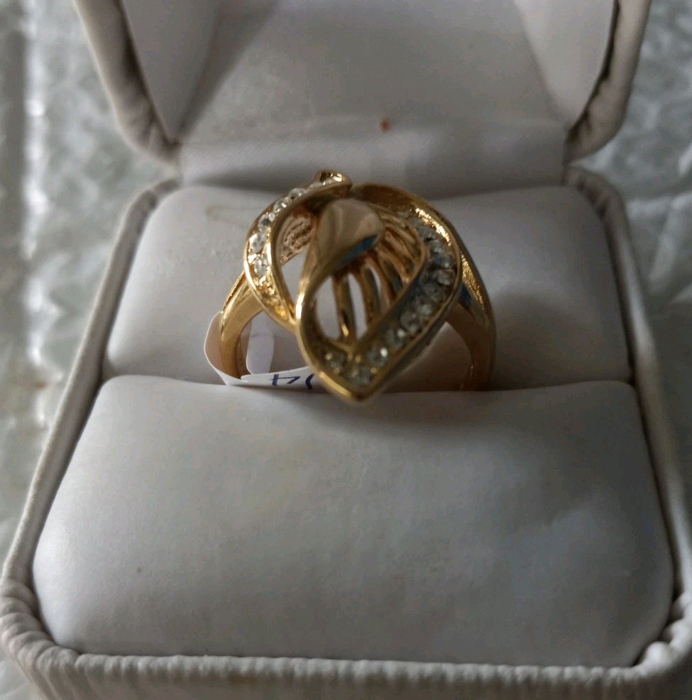 Picture 2 of 3