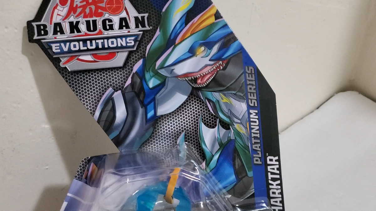 Bakugan Evolutions Platinum Darkus Stingzer Figur + Karten – Actionfigur, Verwandelt Sich Von Kugel Zu Figur