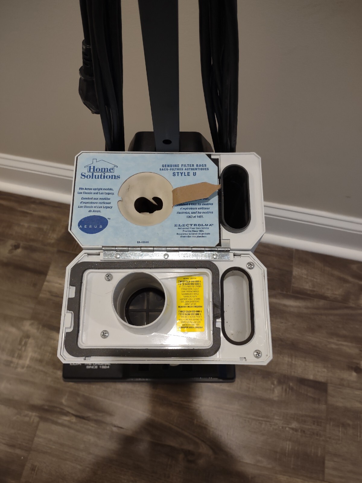 Aerus Electrolux “Lux Guardian” Upright Vacuum Excellent Condition eBay