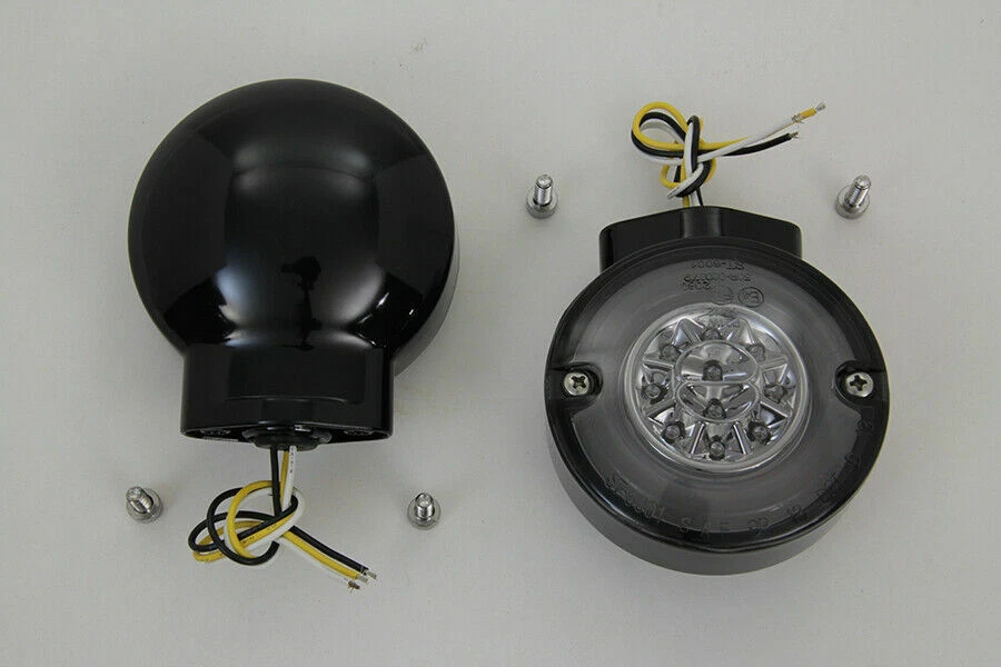 Juego de intermitentes LED negros delanteros para Harley Davidson de V-Twin Foto 2 de 2