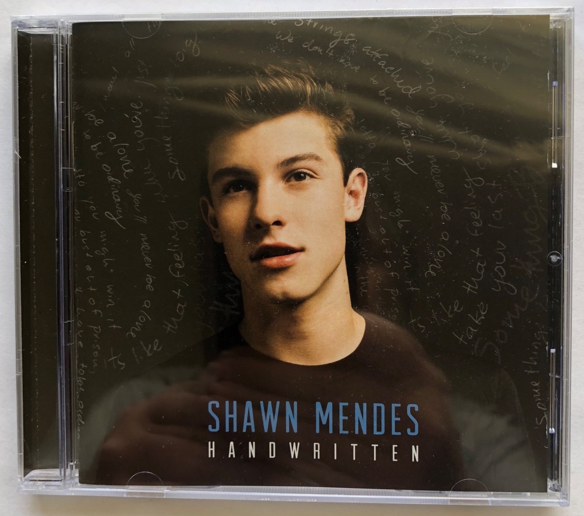 Shawn Mendes アルバムとグッズまとめ売り Shawn Mendes - Shawn Mendes[Deluxe Edition] - Amazon.com Music