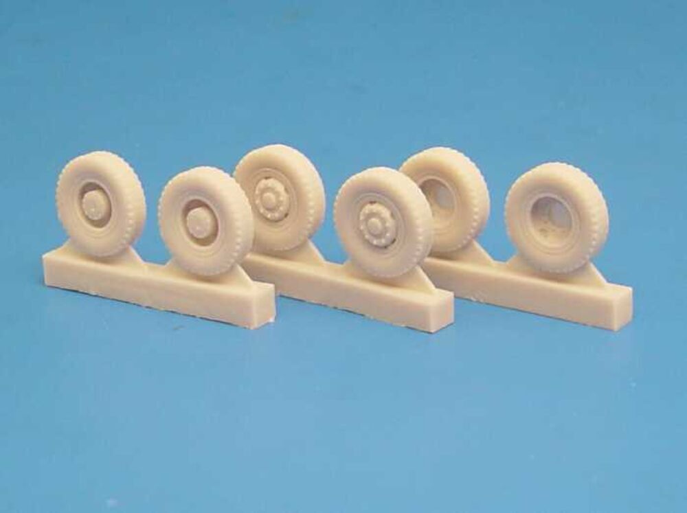 Hauler Models HLR87093 - 1:87 Skoda MTS Wheels - Accessories
