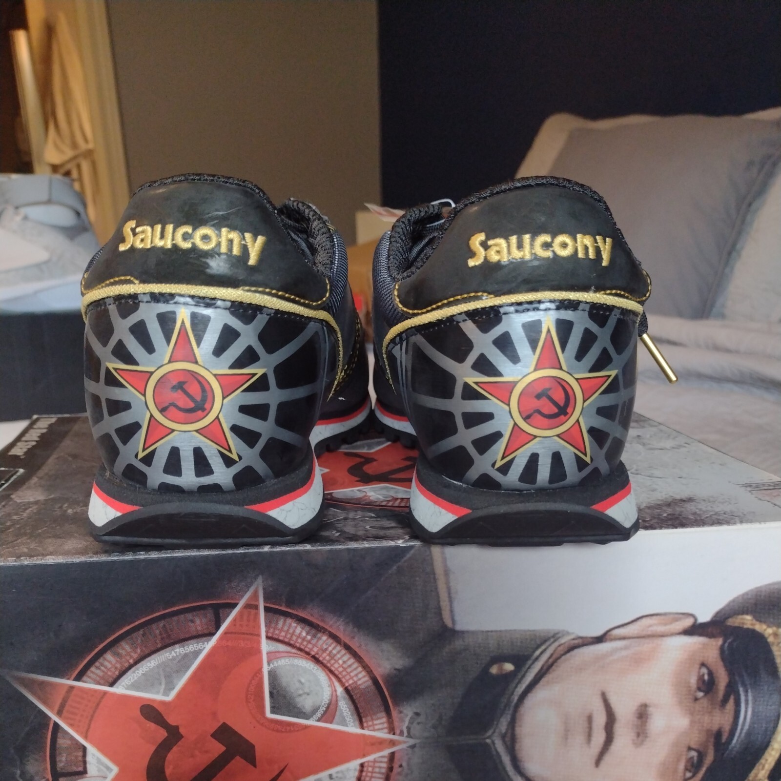 Saucony XT 600 Red Star Edition image 5