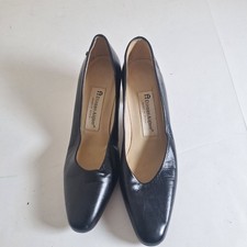 Etienne Aigner Taylor Black Leather Pumps size 7M