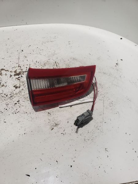 14-18 VOLVO S60 Right Tail Light Lid Cover - OEM 1006546