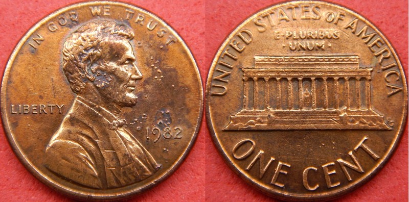 1982 P. Lincoln Memorial Cent / Penny / Small Date / Obverse Blistering