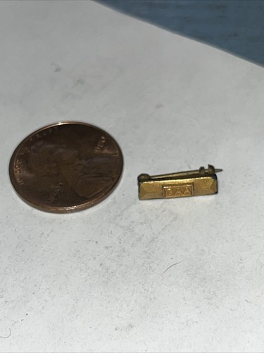 GAA gold pin. AD