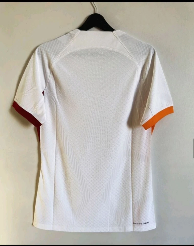 Galatasaray PLAYER ISSUE 2022 2023 Soccer Jersey Nike Football Shirt Sz-M - Image 2 of 4