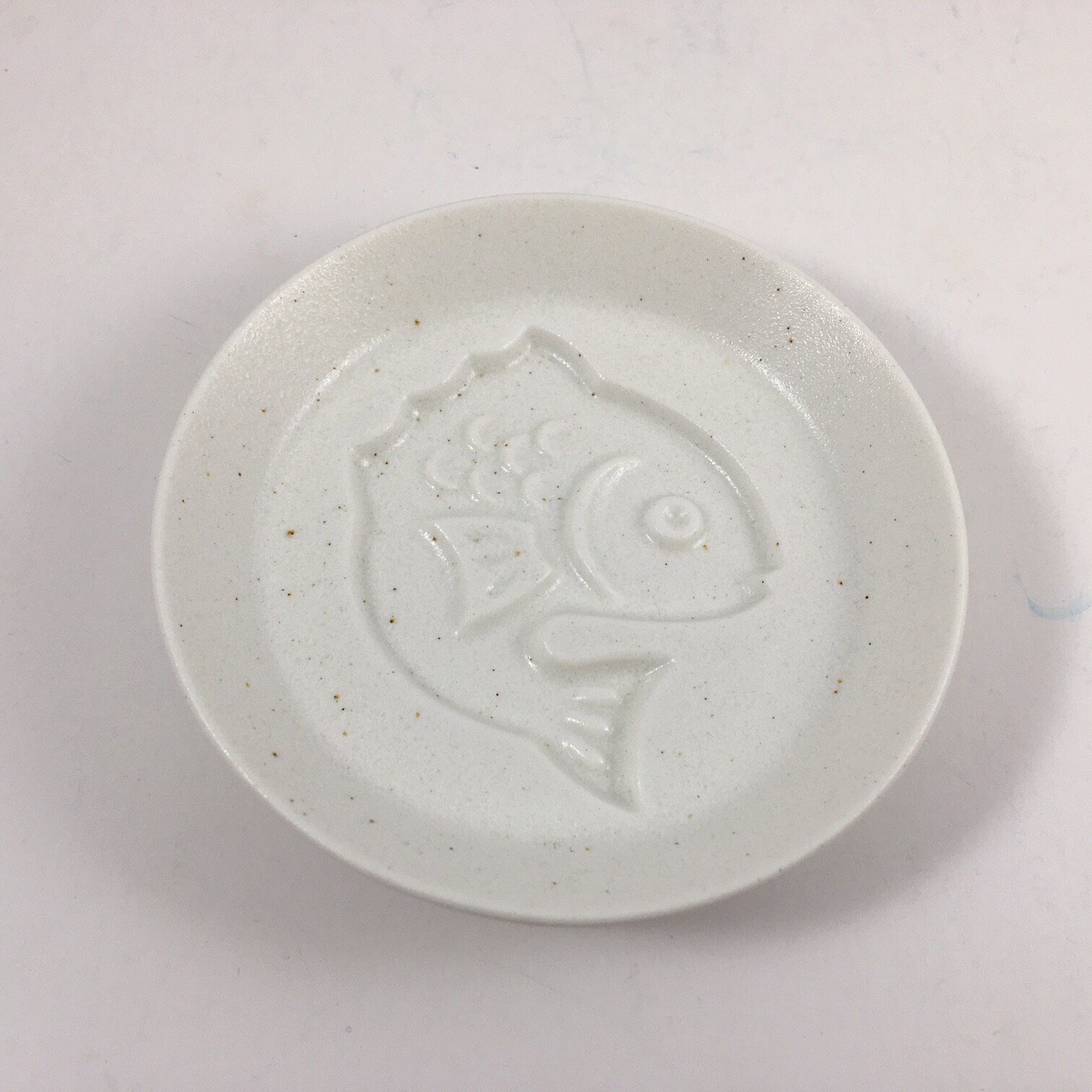 Japanese 3.25"D White Soy Dipping Dish Fish Design Revealed When Soy Sauce Added eBay