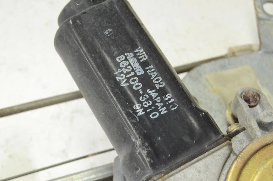 1990-1997 Mazda MX-5 Miata 1.6L Passenger Right Front Window Regulator and Motor - Image 3 of 4