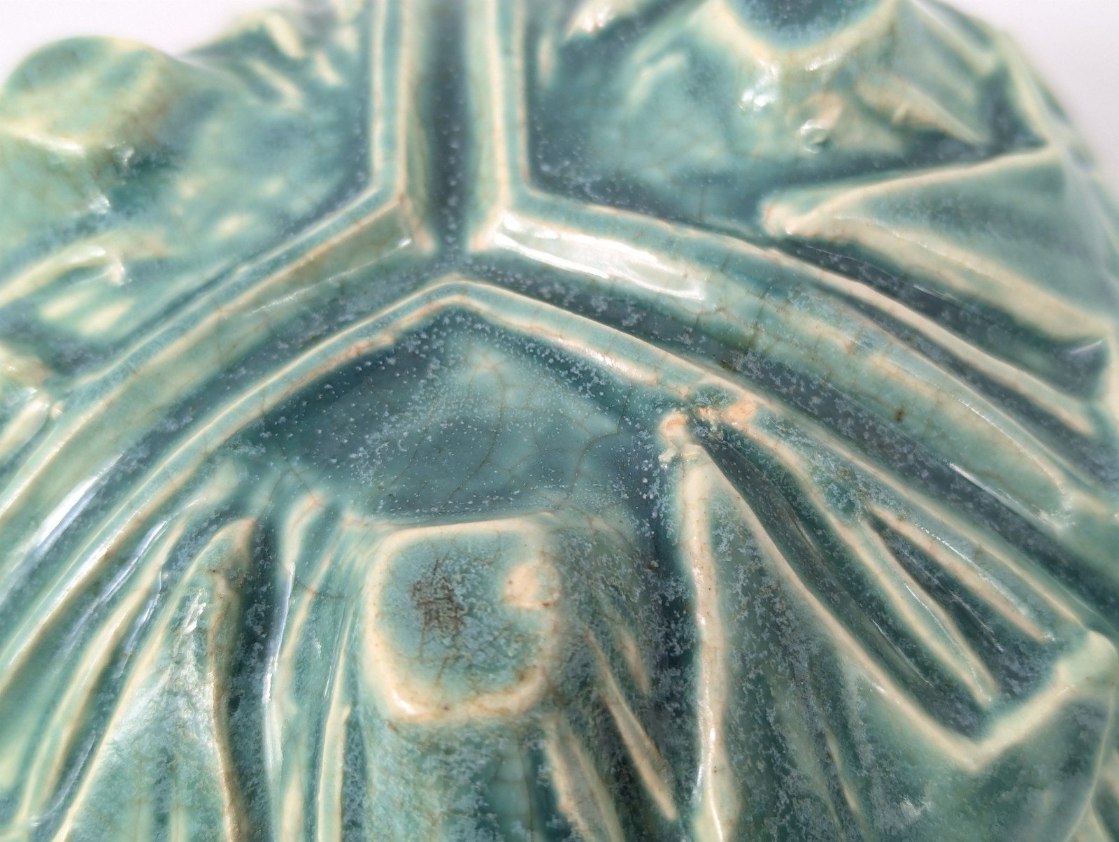 (2) Vintage McCoy Unmarked Pottery Ivy Turquoise Basket Planters 3 Footed