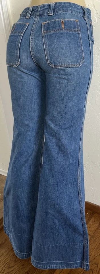 Pantalones de mezclilla Chemin De Fer vintage años 70 medio campana azul agujero botón cintura 28” Foto 3 de 4